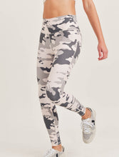 Load image into Gallery viewer, 42-High Rise/ High Waisted Pink Camo Yoga Pants
